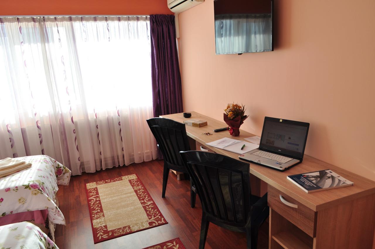 Casa Paul Hotel Galati  Ngoại thất bức ảnh