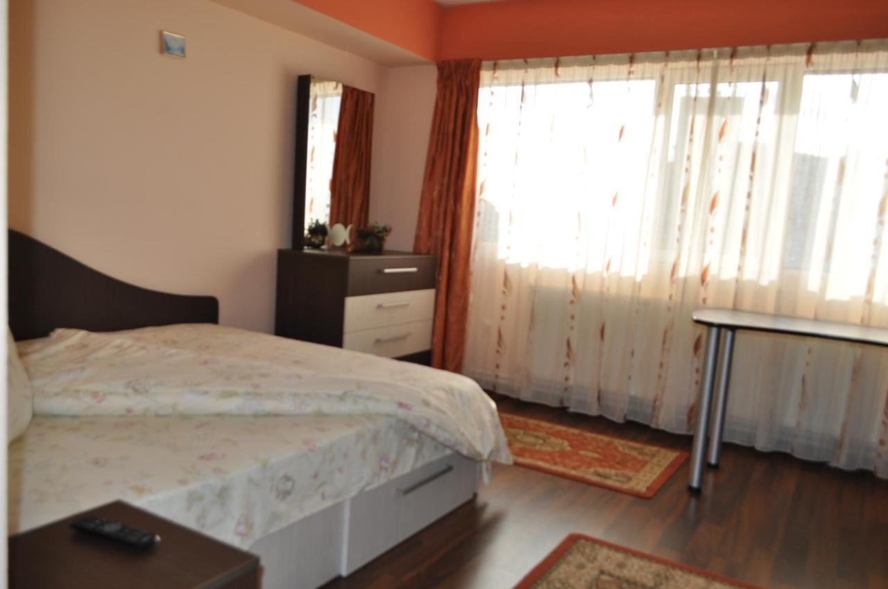 Casa Paul Hotel Galati  Ngoại thất bức ảnh