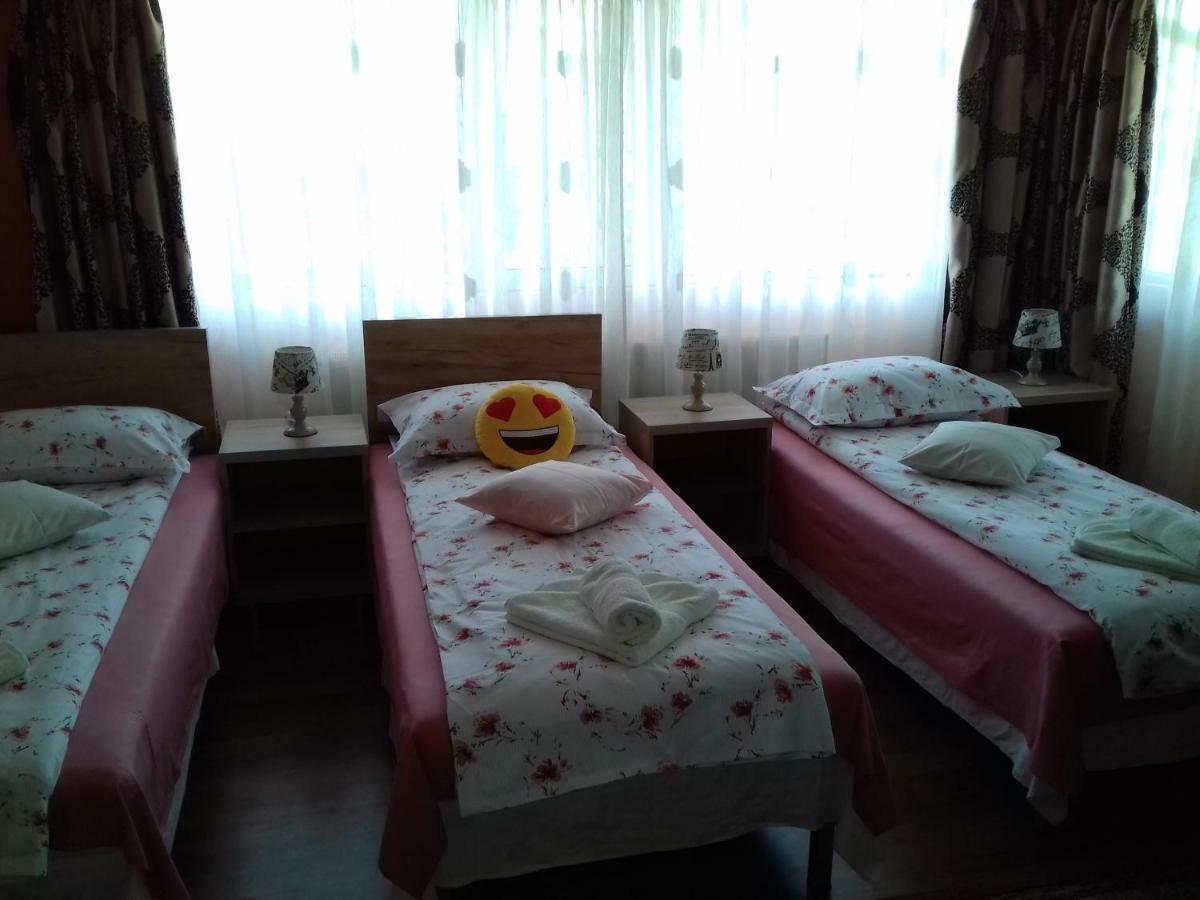 Casa Paul Hotel Galati  Ngoại thất bức ảnh