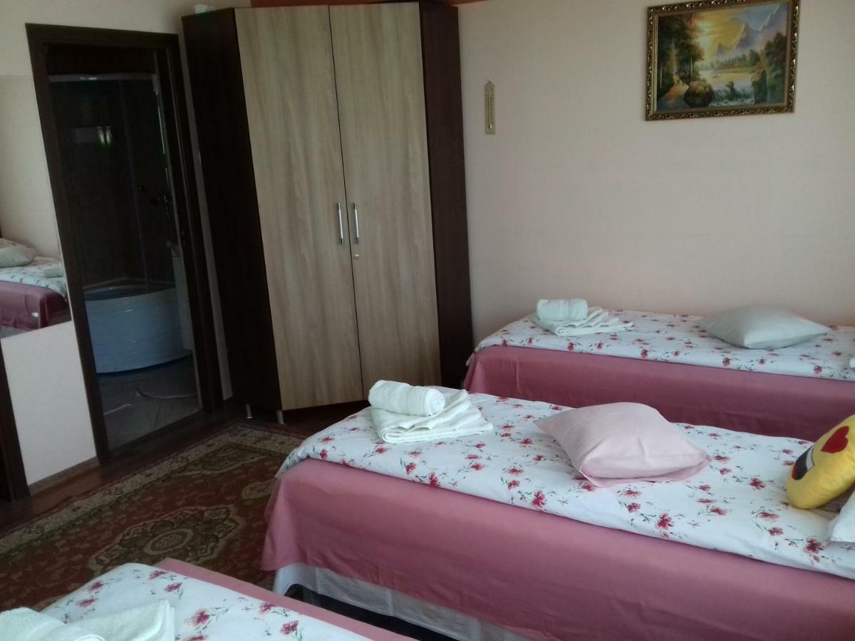 Casa Paul Hotel Galati  Ngoại thất bức ảnh