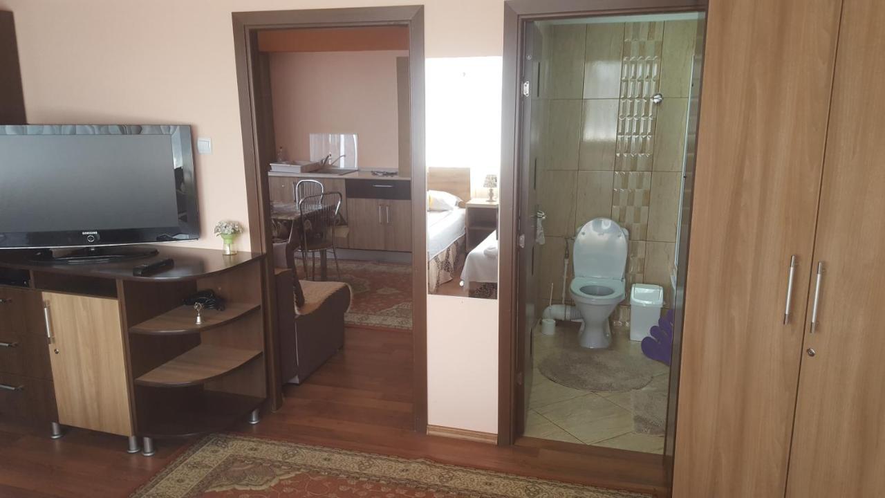 Casa Paul Hotel Galati  Ngoại thất bức ảnh